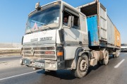全球熱門，自由卡車游戲體驗解析與評測，全球熱門自由卡車游戲體驗解析與評測