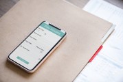 iPhone上的大型免費游戲，探索創新與挑戰，智能手機的多任務體驗，探索創新與挑戰的游戲應用