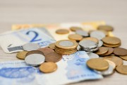 夢金園(02585)將于7月9日派發末期股息每股0.325348港元