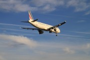 關(guān)注！C919飛機(jī)今晚交付！中航系應(yīng)聲大漲，國(guó)防軍工ETF（512810）逆市漲1.18%終結(jié)8連陰！