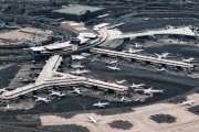 航空股集體反彈 中國國航、南方航空雙雙漲近6%
