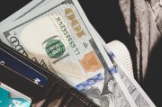 如何理解期貨市場(chǎng)的交易規(guī)則？這些規(guī)則如何影響交易決策？