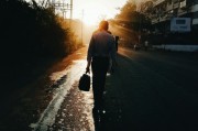 夢(mèng)中的驚險(xiǎn)之旅——一次撞車夢(mèng)的深度解析，夢(mèng)中的驚險(xiǎn)之旅，撞車夢(mèng)的深度解析
