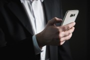 最后，記得保存好你的企業(yè)郵箱的登錄憑據(jù)，因?yàn)檫@可能是你后續(xù)登錄并管理你的郵箱時(shí)的必要信息，如何保存企業(yè)郵箱登錄憑據(jù)以便后續(xù)管理？