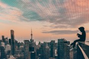 在當今信息化時代，網絡已經成為我們生活中不可或缺的一部分。而為了更好地與廣大網友進行互動和交流，許多個人或團隊都創建了自己的博客網站。為了吸引更多的用戶關注自己的博客，許多開發者也會為博客網站設計一些插件。那么，如何選擇合適的博客網站插件呢？，了解博客網站插件的選擇，關鍵因素分析