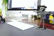 網絡推廣中的瓶頸與解決方案——看如何讓網站吸引更多的流量，優化網絡推廣策略，提高網站流量的途徑和方法