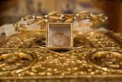 金飾價(jià)格直逼960元/克！國(guó)際金價(jià)創(chuàng)五年來(lái)最大漲幅 央行已連續(xù)5個(gè)月增持