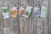 打造你的自由世界，免費打僵尸游戲的魅力與挑戰(zhàn)，構(gòu)建自由世界的終極挑戰(zhàn)，免費打僵尸游戲的魅力與樂趣