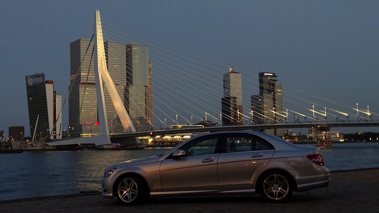 俠盜飛車4注冊攻略，輕松上手，暢游城市！
