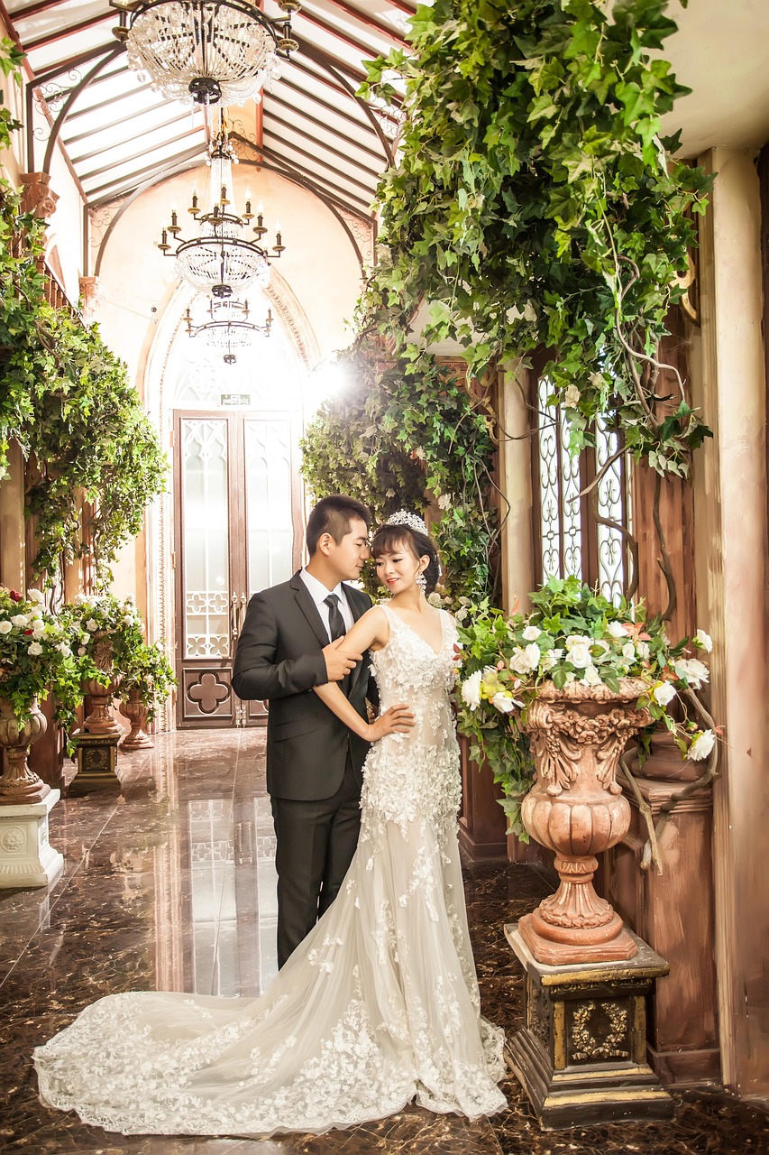 注冊結(jié)婚穿什么最合適？婚禮當天搭配指南