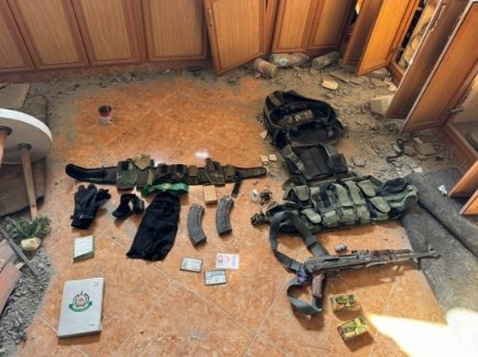 美媒最新爆料！以色列法醫(yī)透露辛瓦爾死因?yàn)椤邦^部中彈”！以軍宣布：辛瓦爾保鏢死亡