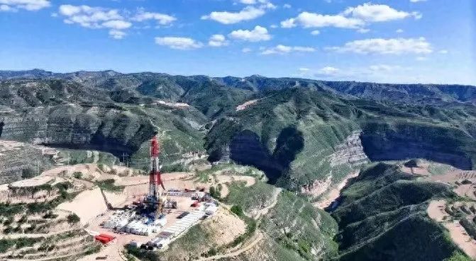 向煤層深處“爭氣”！煤巖氣開發駛入快車道