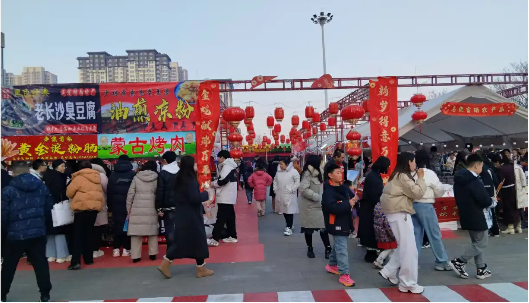 申萬宏源研究春節見聞丨河北辛集：一盞燈點亮縣域消費“新年紅”