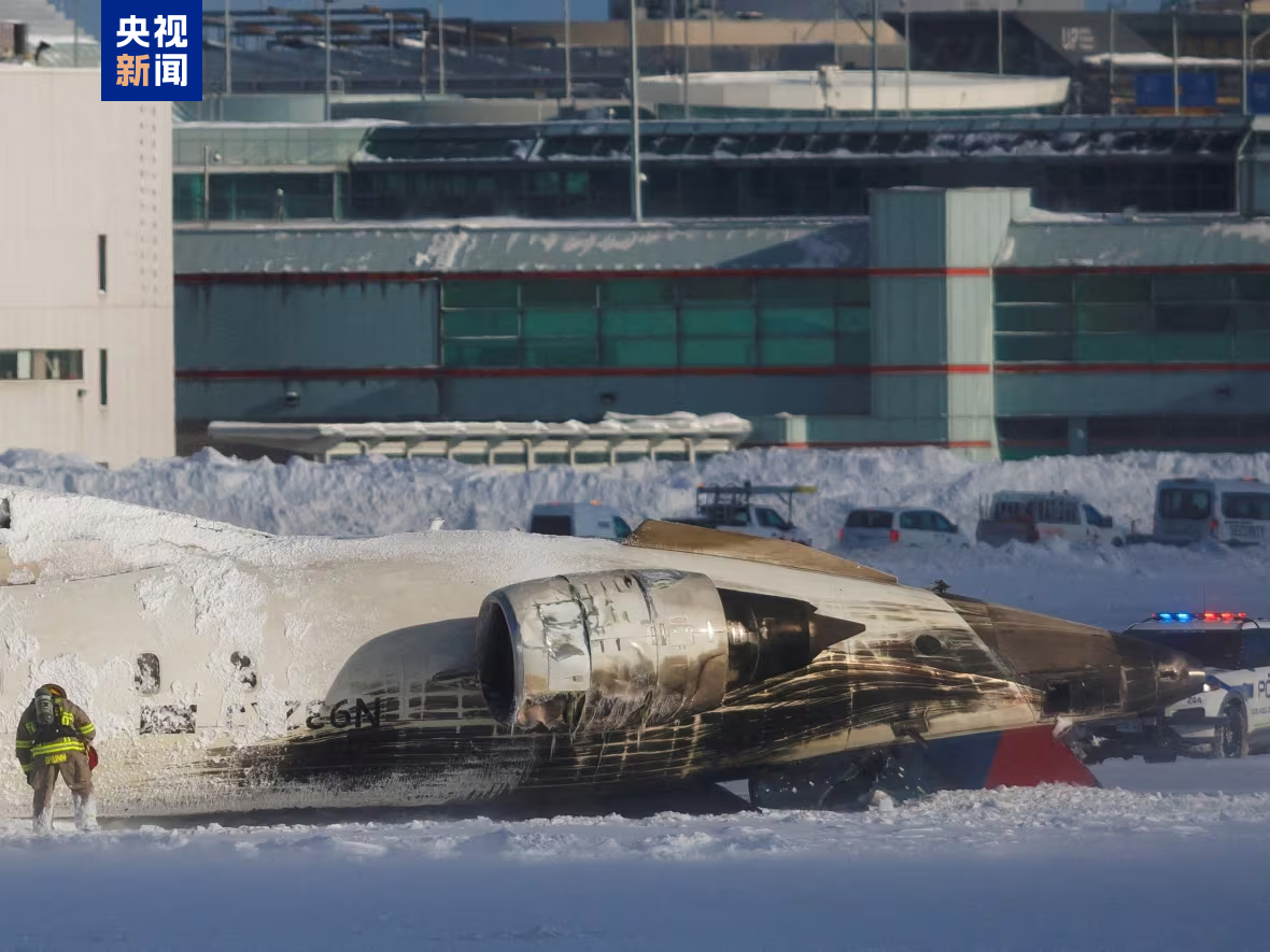 美客機在加拿大翻覆事故已致21人受傷 事故原因仍在調查